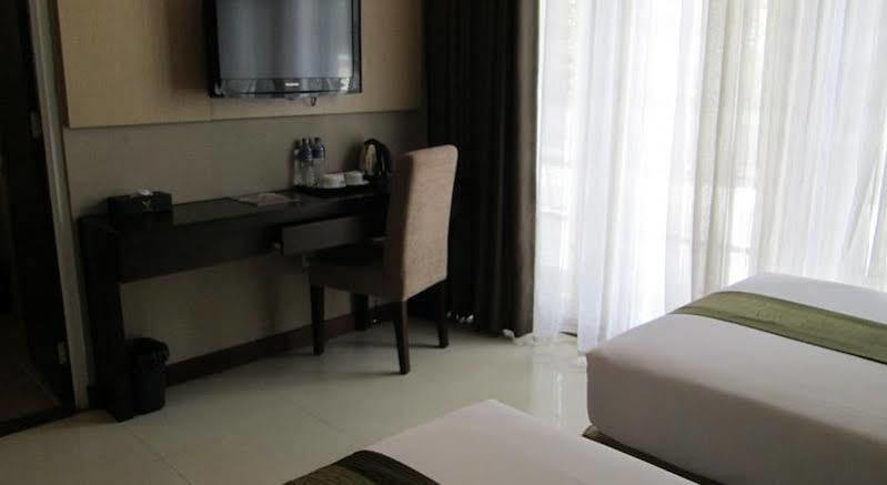 Vio Hotel Cimanuk Bandung Ngoại thất bức ảnh